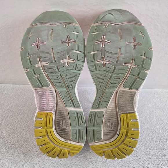 Brooks x Adam Dalton Blake Trace 3 Run Proud Shoes Pink Wmn's 8 Flaw - Picture 9 of 11